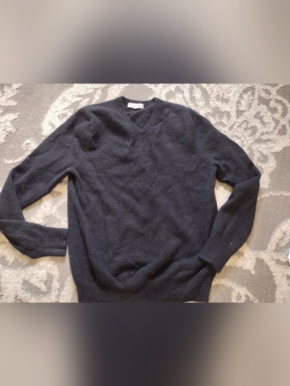 Mott And Bow Black V-Neck Cashmere Sweater